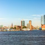 In der Hansestadt scheint die Sonne nicht so häufig, deshalb ist der Preis für die Kugel Eis für eine Großstadt eher moderat: 1,27 Euro kostet hier das kalte Vergnügen.