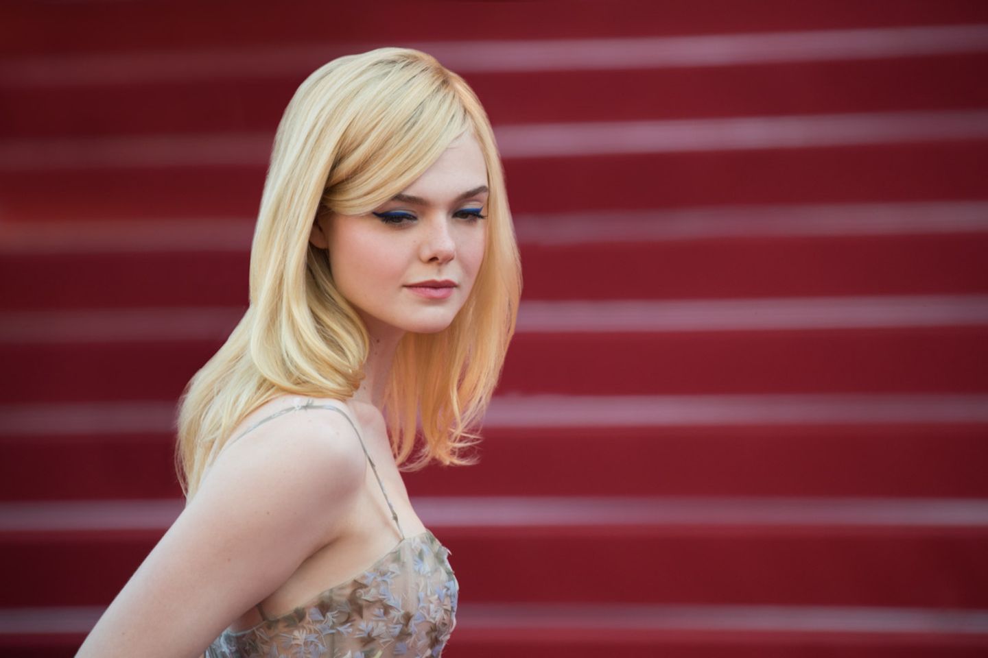 Gleich zwei Filme, in denen Elle Fanning mitspielt, feiern auf den 70. Filmfestspielen Premiere: "Die Verführten" von Sofia Coppola und "How To Talk To Girls At Parties".