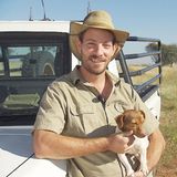 Der 30-jährige Gerald betreibt eine Rinderfarm in Namibia