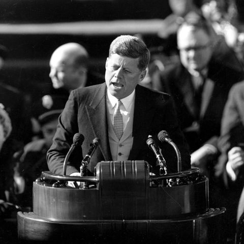 John F. Kennedy bei seiner Amtseinführung in Washington DC. Am 29. Mai wäre er 100 Jahre alt geworden.