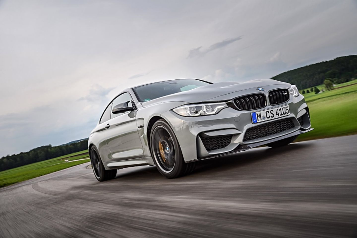 BMW M4 CS - 280 km/h schnell