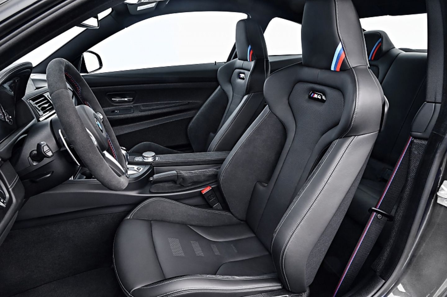 BMW M4 CS - bequeme Sportsitze
