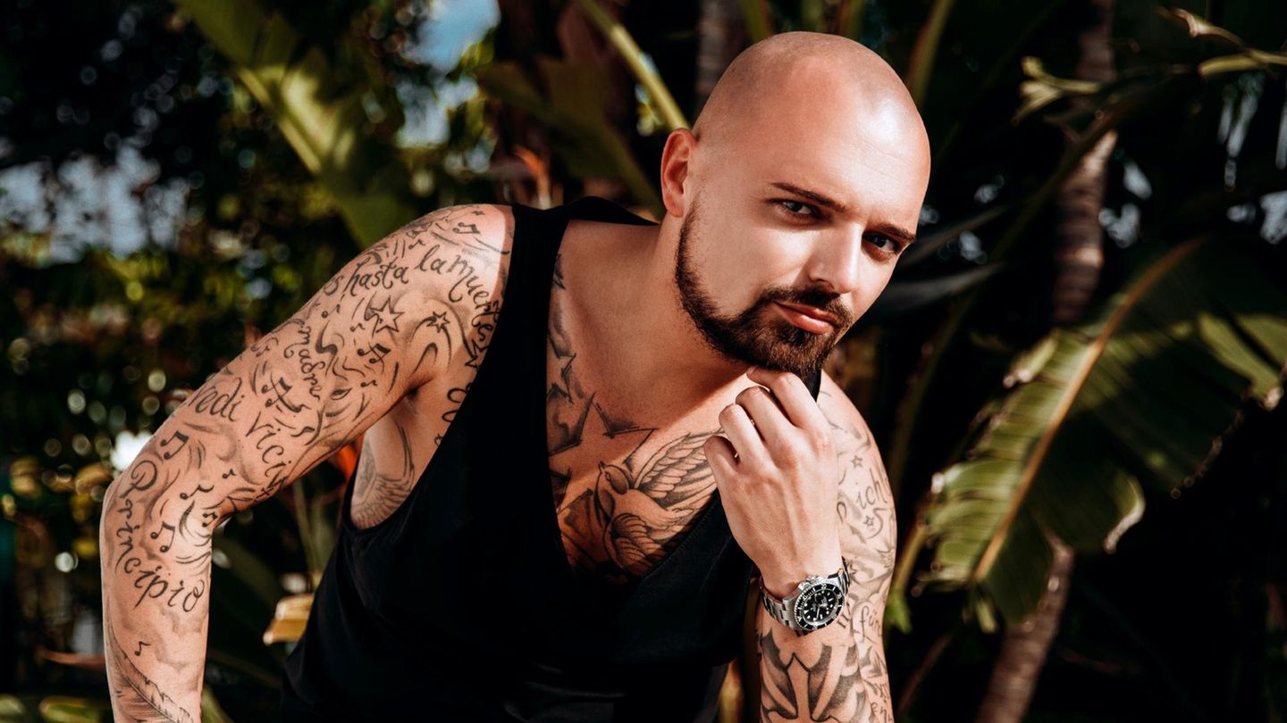 Hauptsache Ein Tattoo Diese Manner Buhlen Um Jessica Paszka Stern De