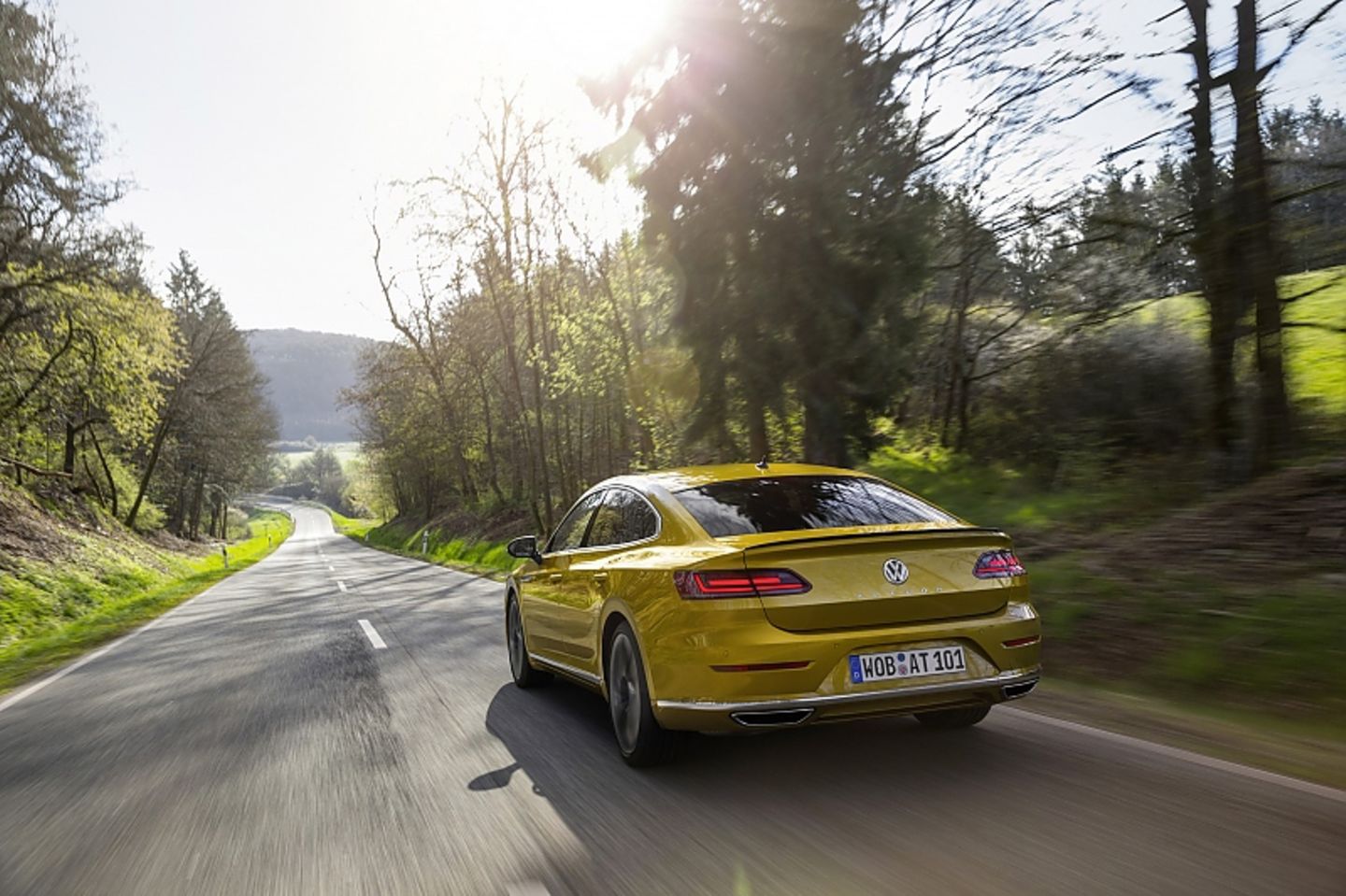 Der VW Arteon hat ein Siebengang-DSG an Bord.