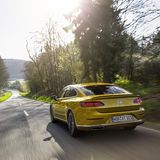 Der VW Arteon hat ein Siebengang-DSG an Bord.