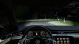 Auch nachts sorgt der VW Arteon für eine sichere Fahrt.
