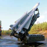 Mrzeyno, Polen: Flugabwehrstellung mit einer SA-5. Mit dieser Rakete und ihrer Einsatzreichweite von 250 Kilometern wurde ein gestaffeltes Abwehrsystem aufgebaut.