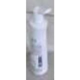 Diese Aufnahme zeigt eine Flasche, vielleicht ein Körperflegeprodukt: Europol fragt: Was ist das genau?