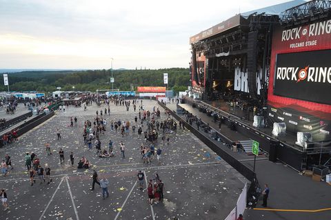 Die Veranstalter erwarteten rund 90.000 Besucher zum dreitägigen "Rock am Ring"-Festival auf dem Nürburgring