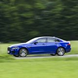 Nach 6,2 Sekunden erreicht der Jaguar XE die 100 km/h-Marke