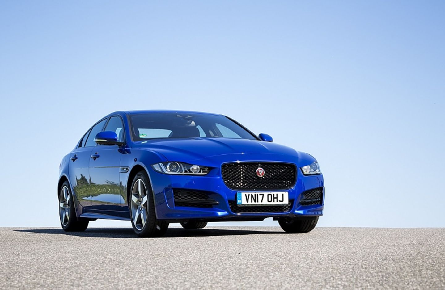 Jaguar XE 25t AWD (MJ 2018)