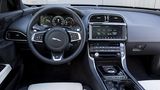 Das Cockpit ist übersichtlich