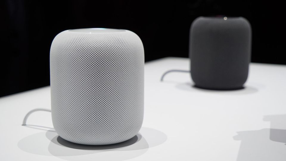 Apples HomePod gibt es in Schwarz und Weiß.
