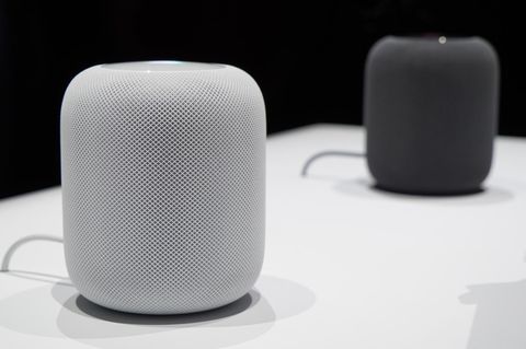 Apples HomePod gibt es in Schwarz und Weiß.