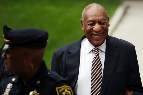 Bill Cosby wirkte bei seiner Ankunft zur Verhandlung alles andere als eingeschüchtert