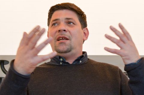 Tim Mälzer verteufelt Billig-Fleisch in Discountern