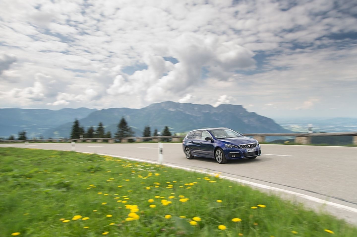 Peugeot 308 SW Blue HDI 130