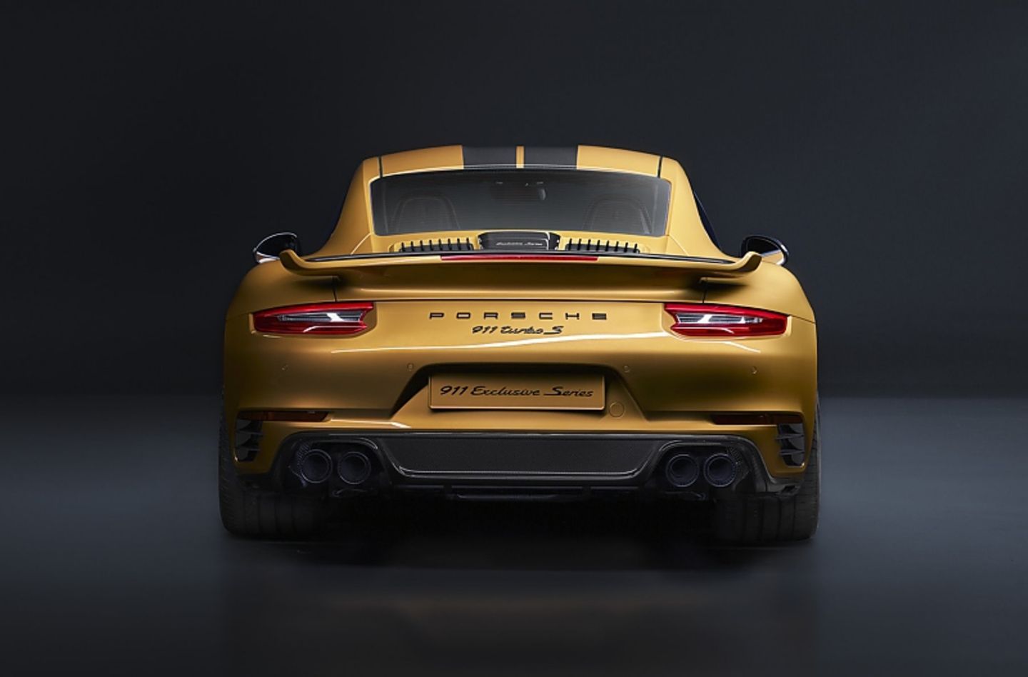 Porsche 911 Turbo S Exclusive Series - mit zahlreichen Karbonteilen versehen