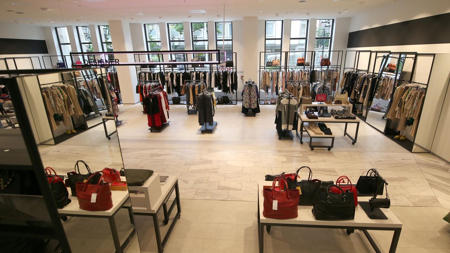 saks off 5th