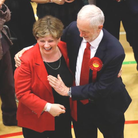 Labour-Chef Jeremy Corbyn mit der außenpolitischen Sprecherin der Labour-Fraktion, Emily Thornberry