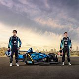 Formel E Saison 2017 - die Renault-Fahrer Sebastien Buemi (rechts) und Nicolas Prost (links)