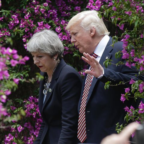 Donald Trump und Theresa May im vertrauten Gespräch beim G7-Gipfel in Taormina