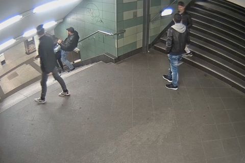 Berlin im Oktober 2016: Bilder der Überwachungskamera zeigen die brutale Tat des "U-Bahn-Treters"