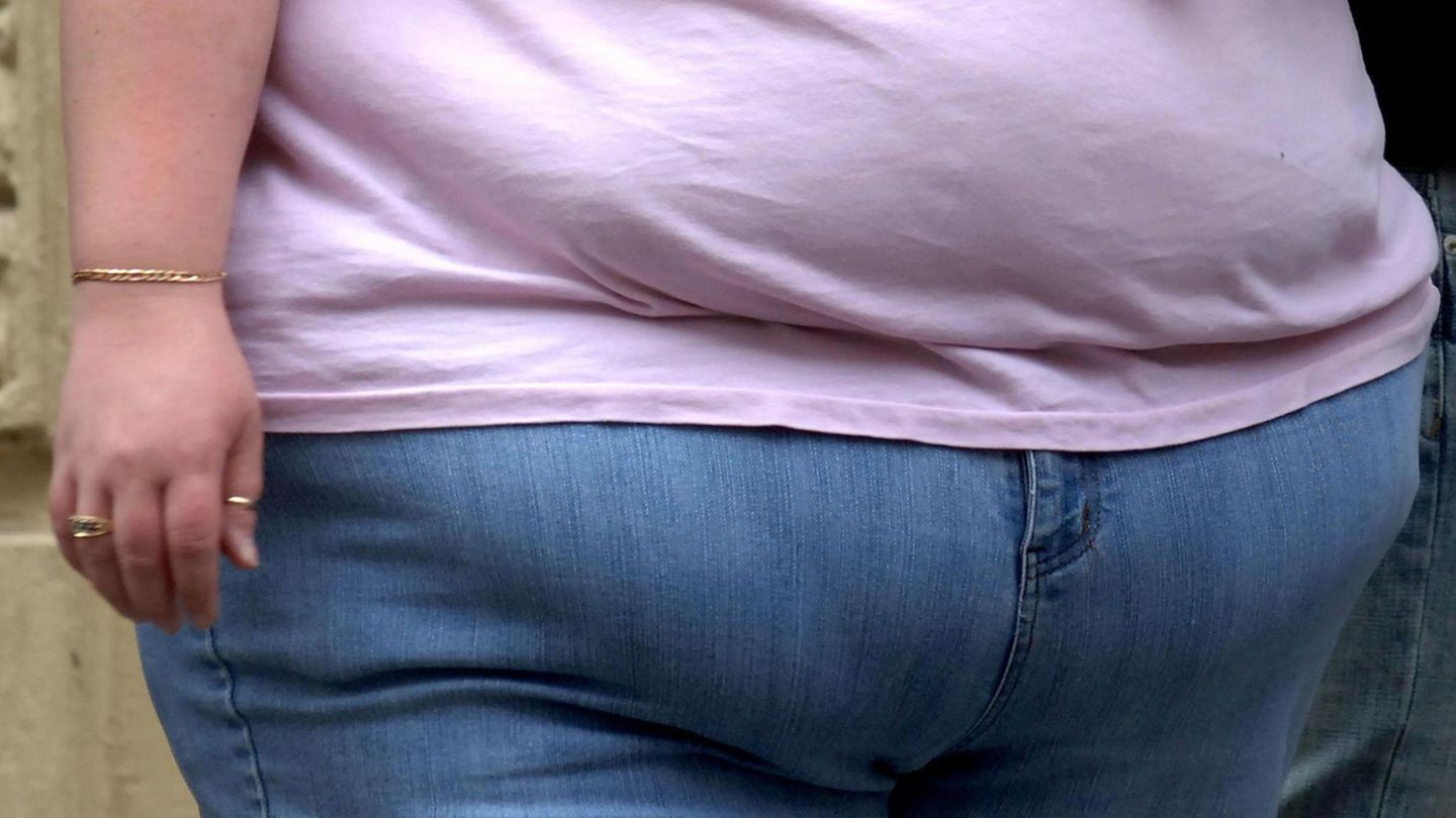 Gesundheitsrisiko Übergewicht: Fast jeder dritte Mensch bringt zu viel auf die Waage