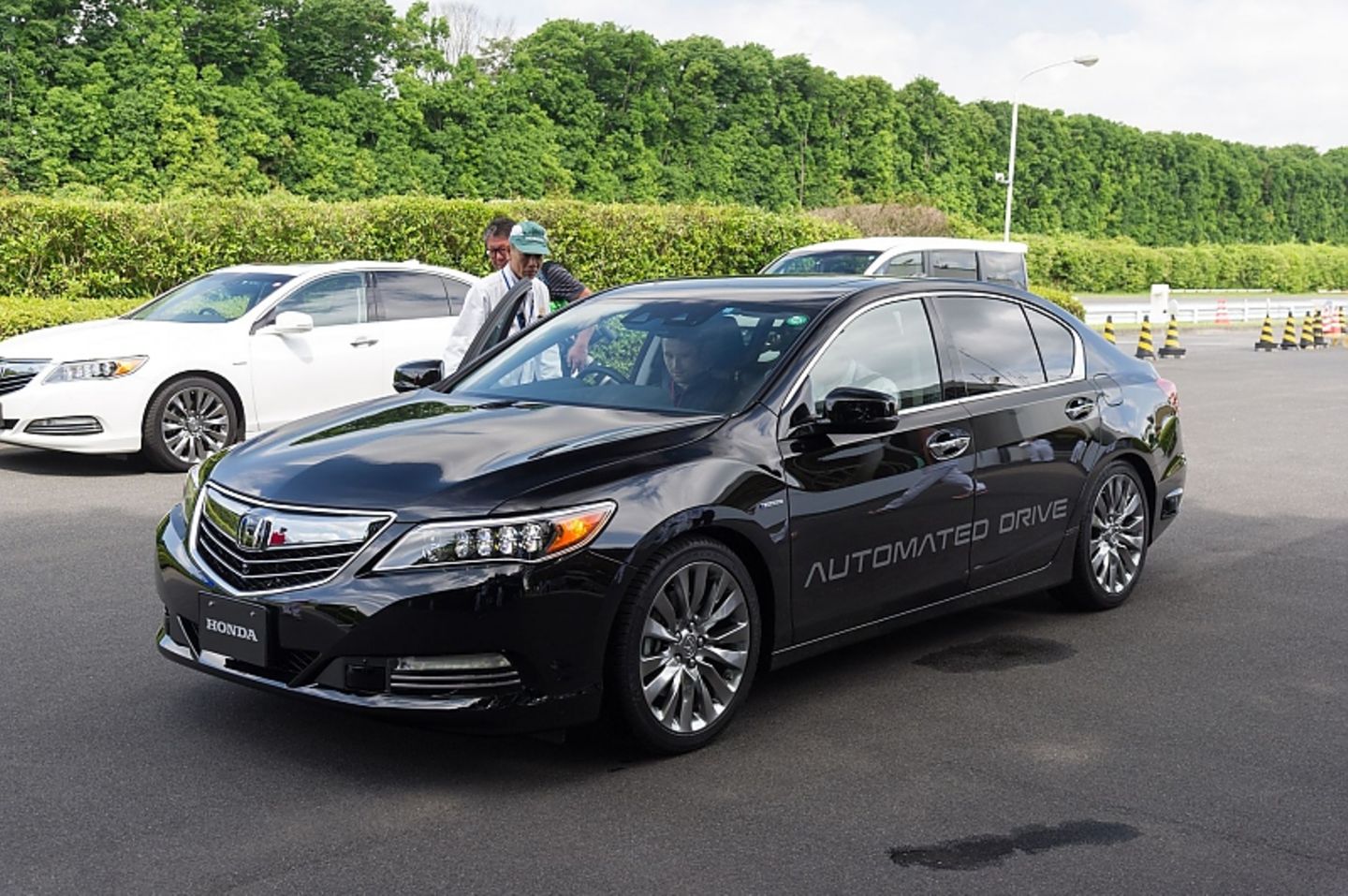 Der Honda Legend zeigt, was aktuell bei Honda im Bereich des Autonomen Fahrens möglich ist.