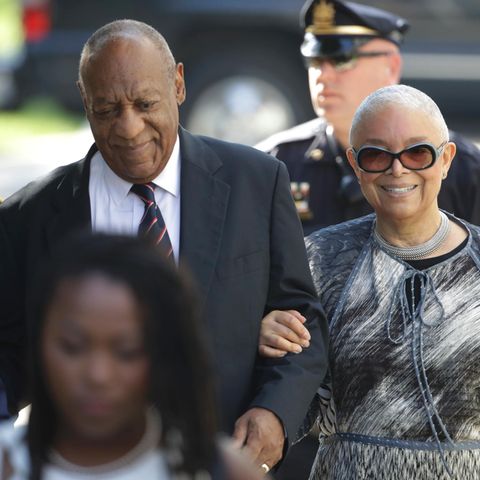 Bill Cosby kommt mit seiner Frau Camille am Gerichtsgebäude in Norristown im US-Bundesstaat Pennsylvania an