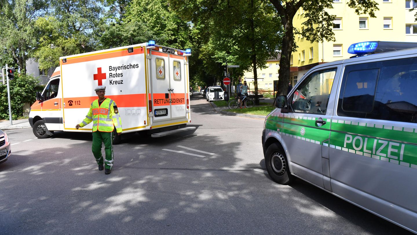 Die Polizei hat den S-Bahnhof Unterföhring nach dem Schusswechsel abgeriegelt