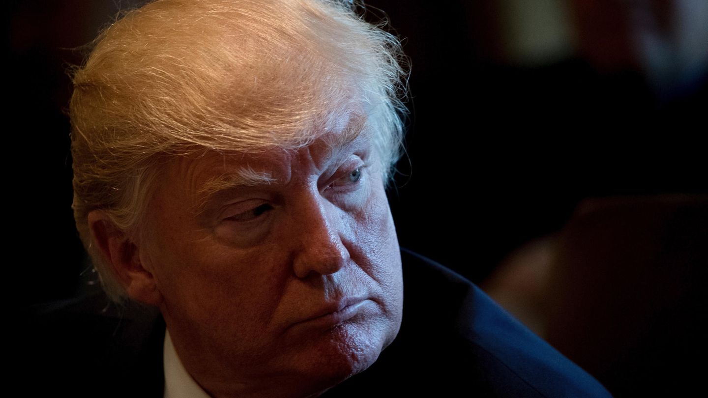 US-Präsident Donald Trump: In der Kleinstadt Jackson wurde sein Portrait durch das Bild eines Indianerhäuptlings ersetzt.