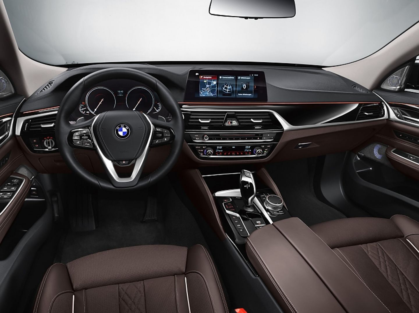 Das bekannte Cockpit des BMW 6er Gran Turismo