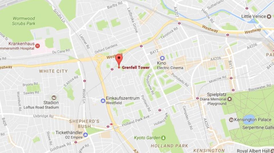 Ein Kartenausschnitt von London yeigt die Lage des brennenden Hochhauses im Stadtteil Kensington