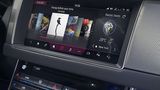 Zehn Zoll misst der Touch-Screen im neuen Jaguar XF Sportbrake.