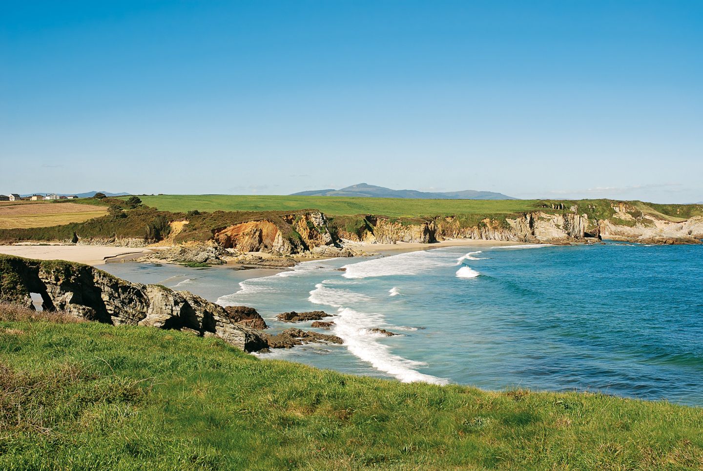 Kurz vor der Grenze zu Galicien: Die Playa de Serantes im Westen Asturiens.