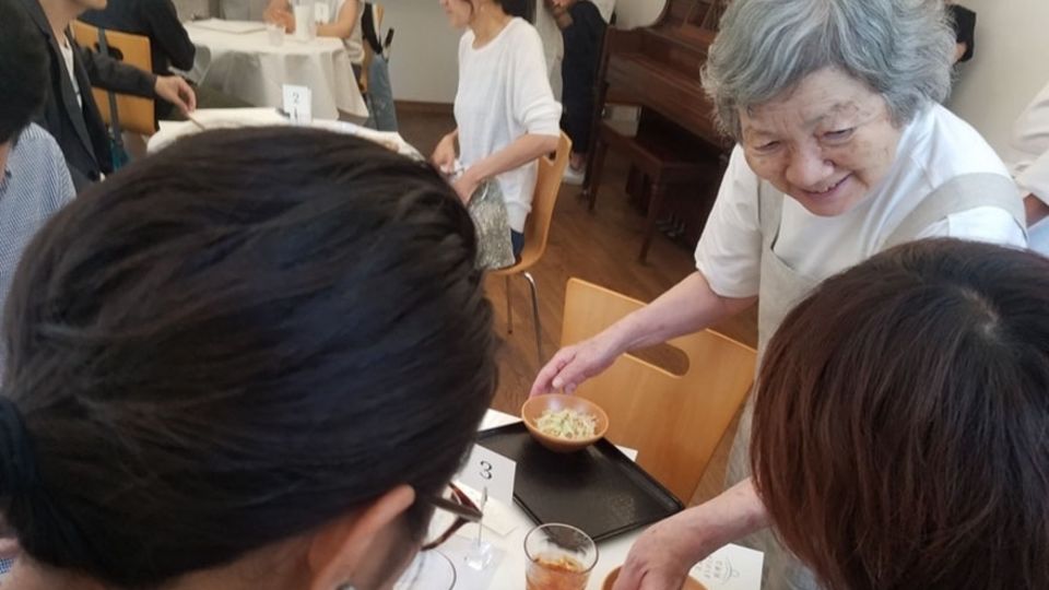 Pop-up-Restaurant in Tokio: Ob es die richtige Bestellung war? Ob es die richtige Bestellung war?