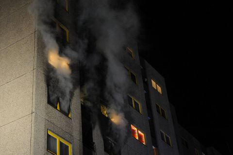 Feuerausbruch in der Wohnung: Vier Dinge, die Sie bei einem Brand beachten sollten