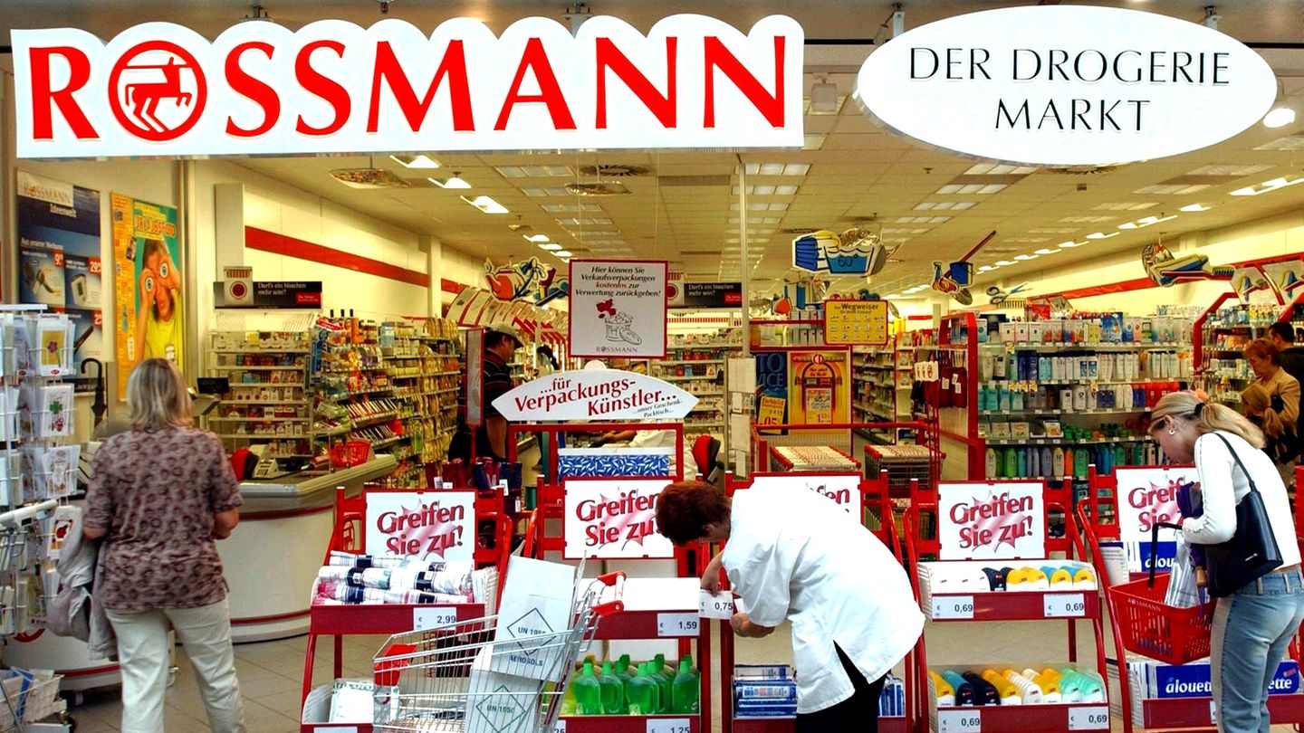 Rossmann wirbt stark für Angebote. Das kostet Geld.