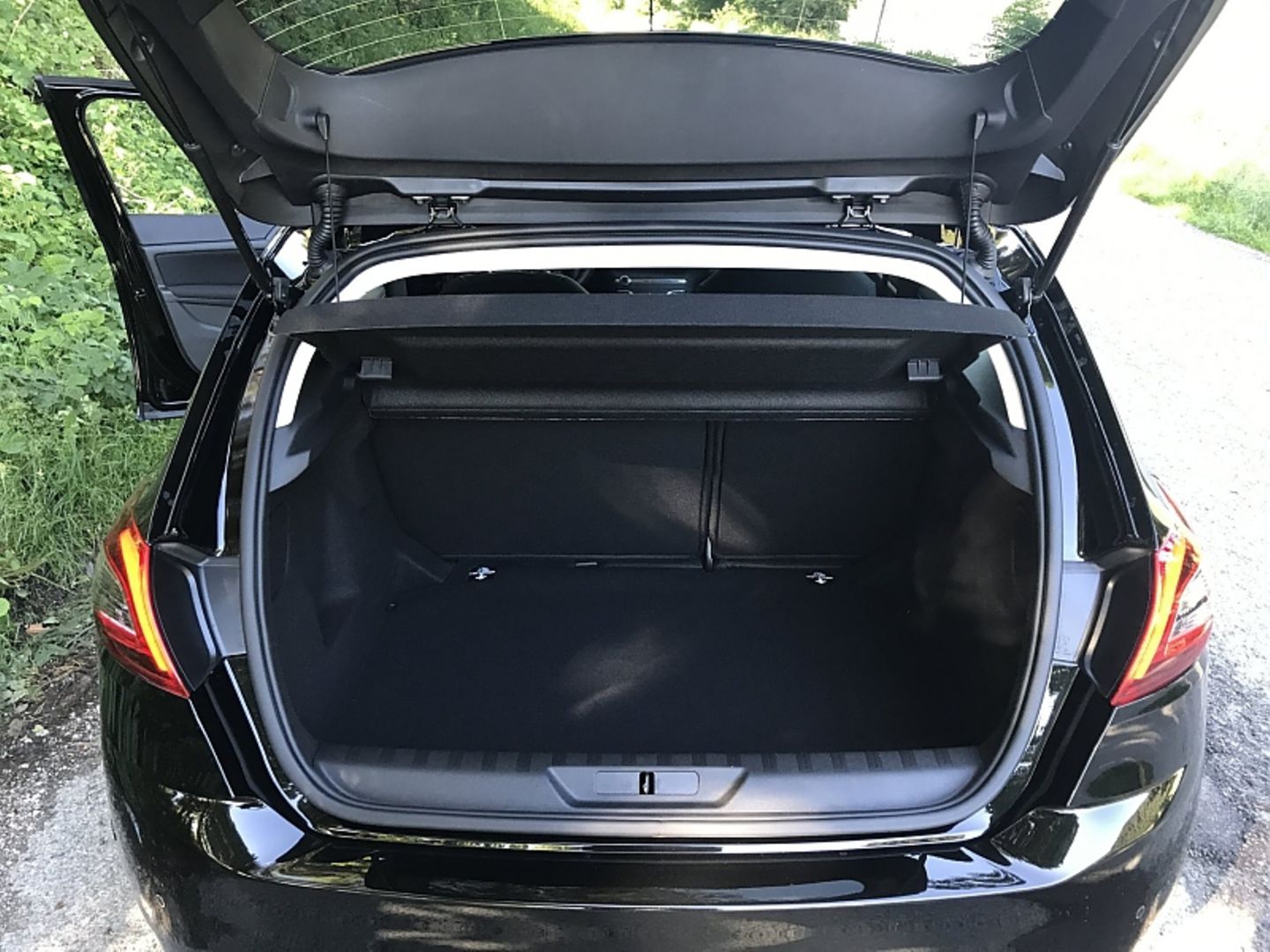 Peugeot 308 PureTech 110 - der Laderaum fasst 420 bis 1.228 Liter