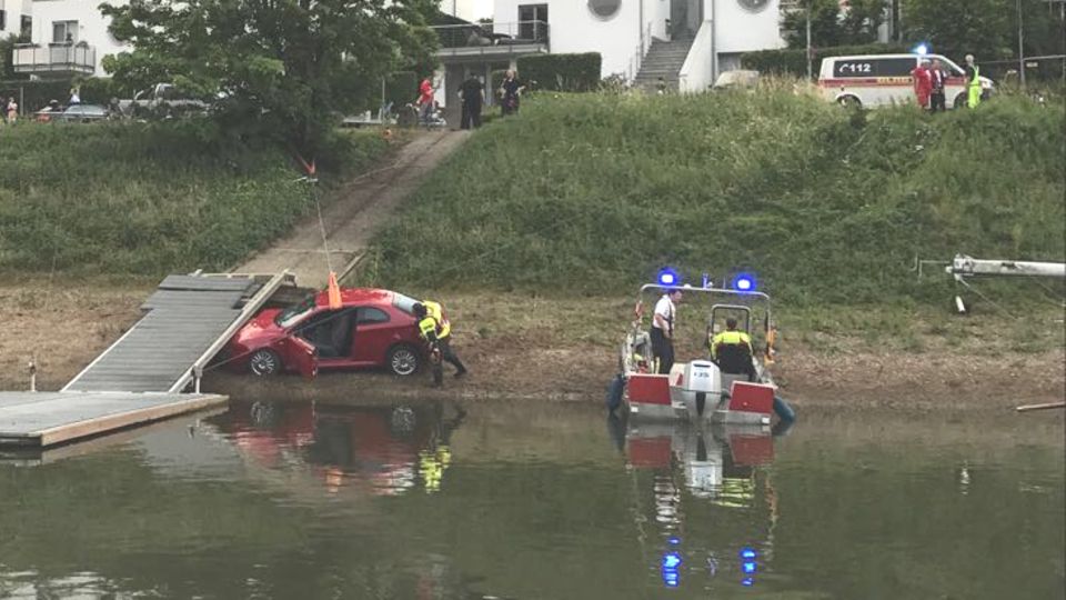nachrichten deutschland unfall neuss nachrichten deutschland unfall neuss