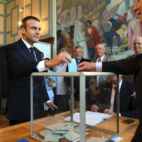 Emmanuel Macron: Frankreichs Staatspräsident bei der zweiten Runde der Parlamentswahl