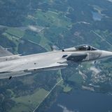 Gripen E beim ersten "echten" Flug über Schweden.