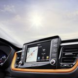 Das Infotainmentsystem des Kia Stonic bietet sowohl Apple CarPlay als auch Android Auto.