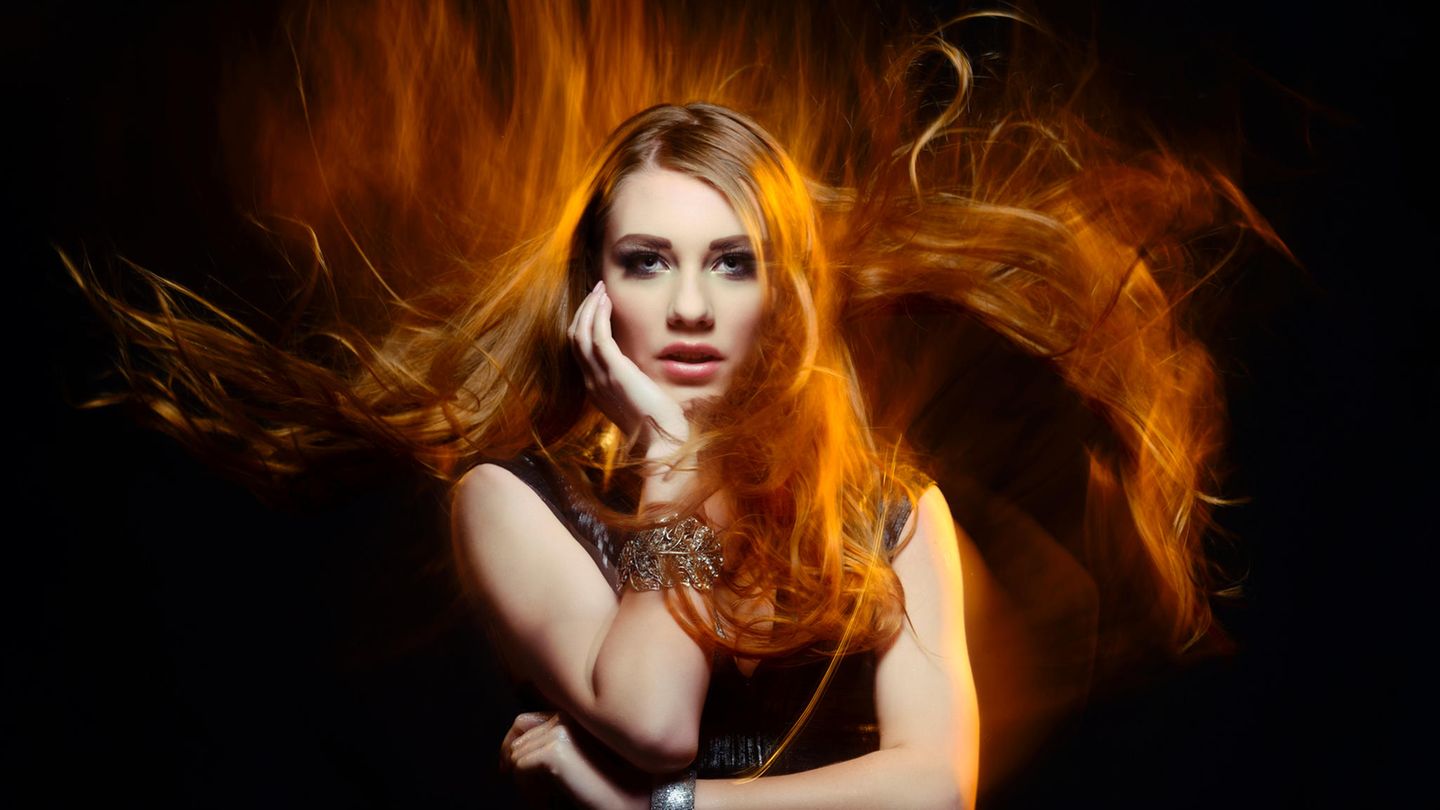 Frau im Feuer