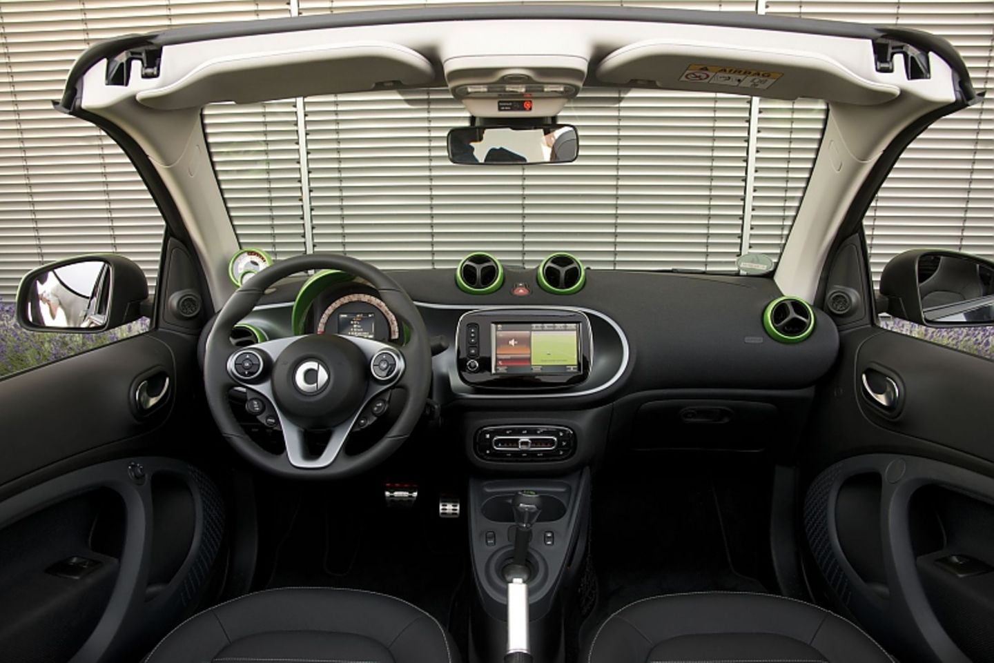 Das Cockpit des Smart Cabrio Electric Drive.