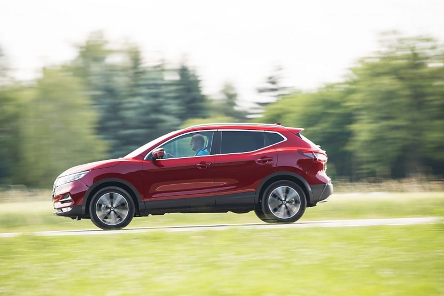Der Nissan Qashqai 1.6 DIG-T ist bis zu 200 km/h schnell