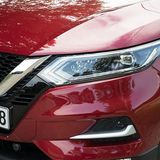 Die Voll-LED-Scheinwerfer haben adaptives Kurvenlicht