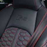 Sportsitze mit Wabensteppung im Audi RS 5 Coupe