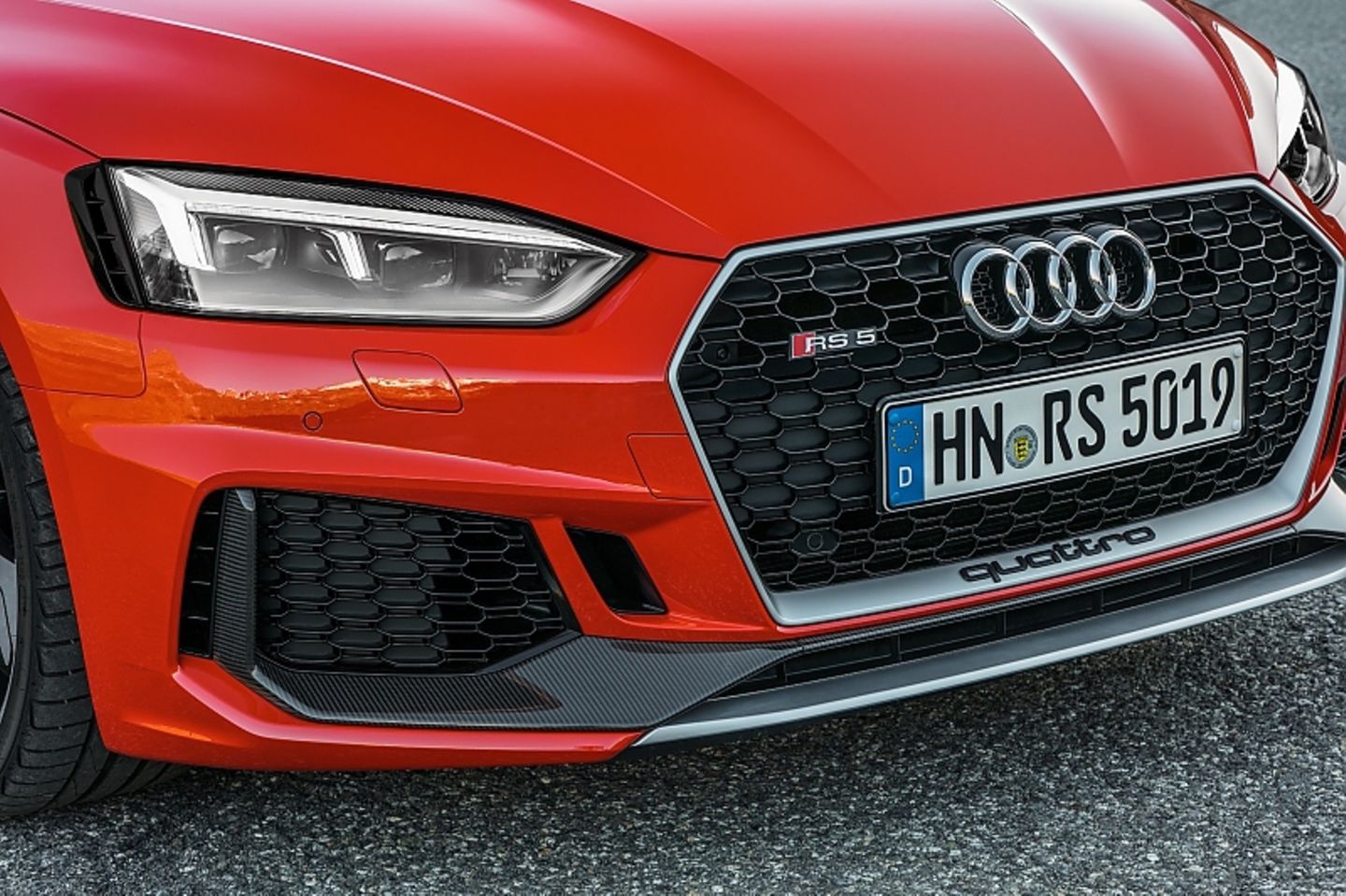 Die überarbeitete Front des Audi RS 5 Coupe